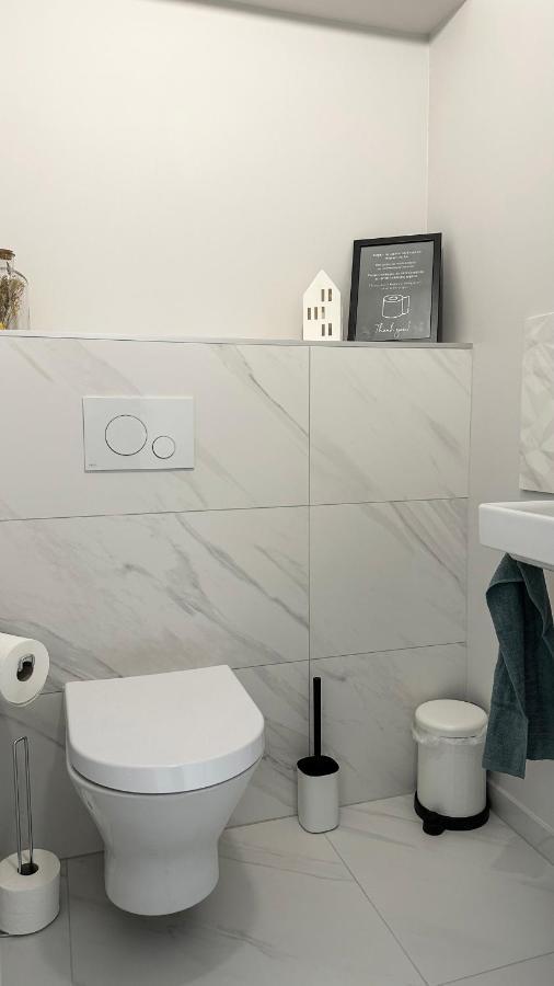 Linden Apartman 104 - Adults Only Mosonmagyarovar Luaran gambar